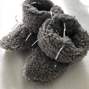 Ruggine NEW Premium Slipper Socks.